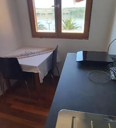 Apartmani More *